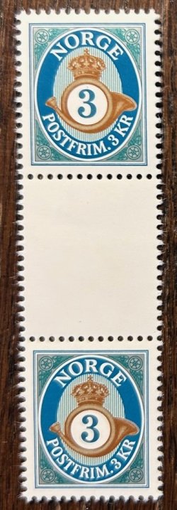 Norway 2017 Definitives Posthorn 3.00 Re-print 02.03.2017 Self-adhesive paper gutter-pair MNH